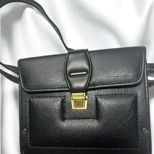 VINTAGE black leather box bag